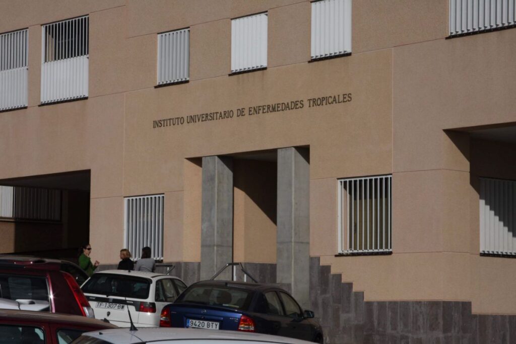 INSTITUTO UNIVERSITARIO DE ENFERMEDADES TROPICALES 2