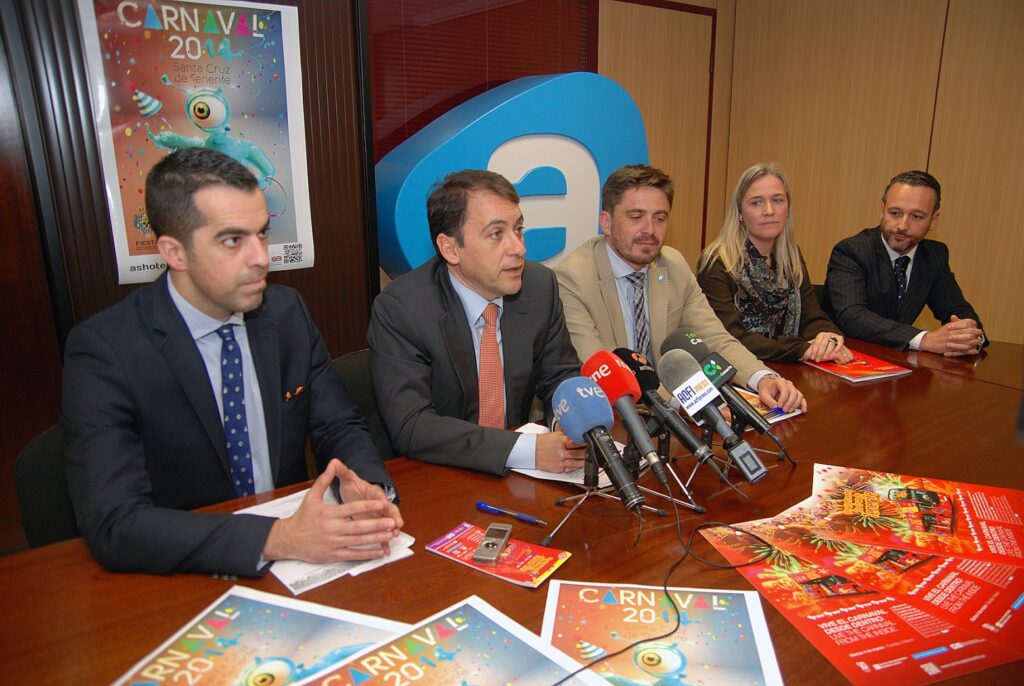 rueda prensa turismo y carnaval