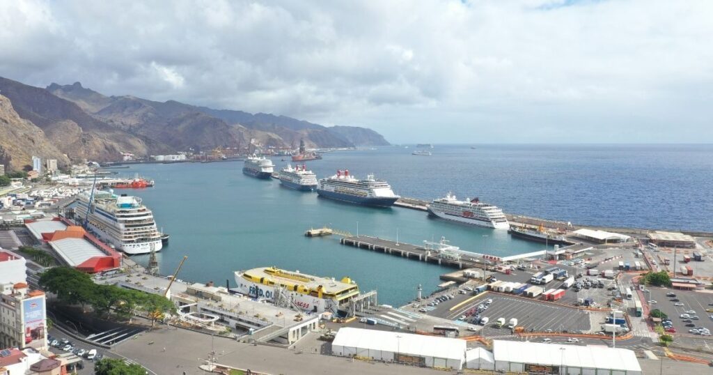 Panoramica del puerto de Santa Cruz de Tenerife