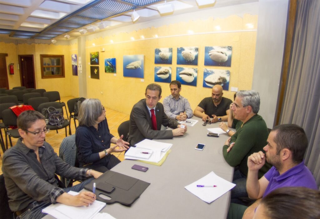 reunion E. Talg con Plataforma Mueca