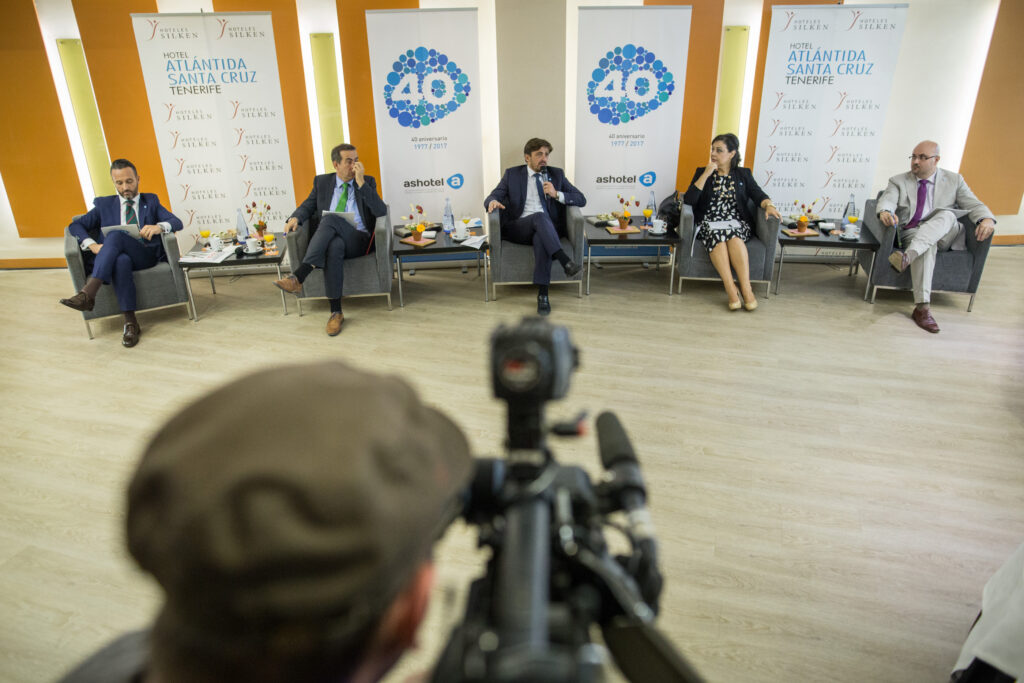AG ASHOTEL ENCUENTRO MEDIOS 76
