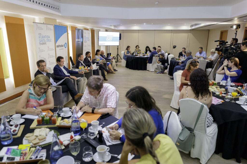 19062019 VIII Encuentro Medios Ashotel 37